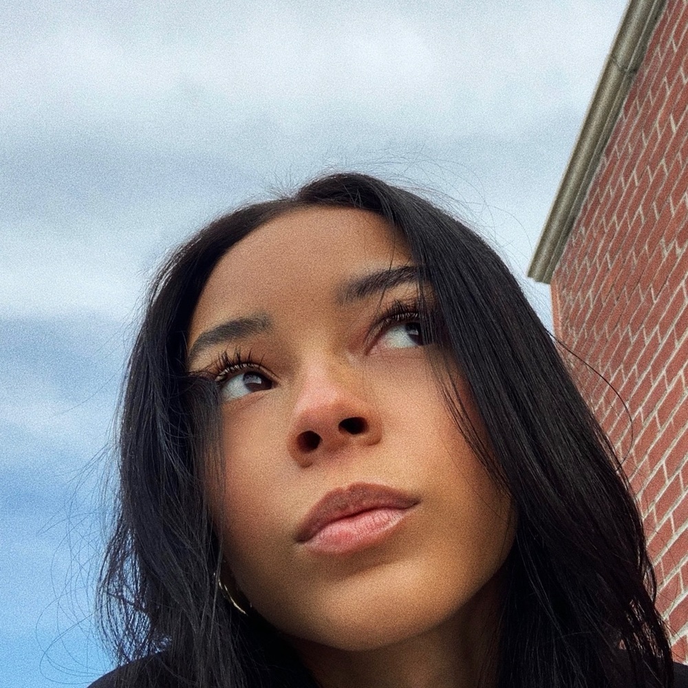 Meet your Posher, Erikalee
